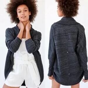 Aritzia Wilfred Diderot Cocoon Cardigan Sweater in‎ Charcoal Gray Size Small